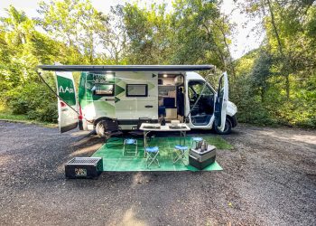 Motorhome Aloha para aluguel em Curitiba para até 4 pessoas Pura Vida Motorhomes (26)